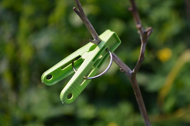 clothespin-6599629_640.jpg